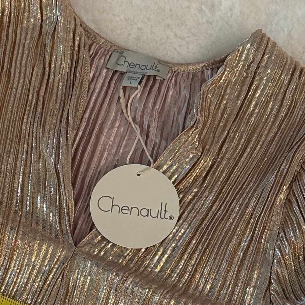 Chenault Gold Crinkle Party Blouse - Picture 13 of 13